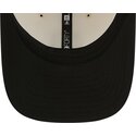 epci-curbata-bej-snapback-9forty-m-crown-training-pack-2026-de-las-vegas-raiders-nfl-de-new-era