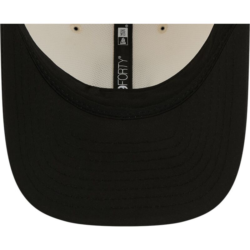 epci-curbata-bej-snapback-9forty-m-crown-training-pack-2026-de-las-vegas-raiders-nfl-de-new-era