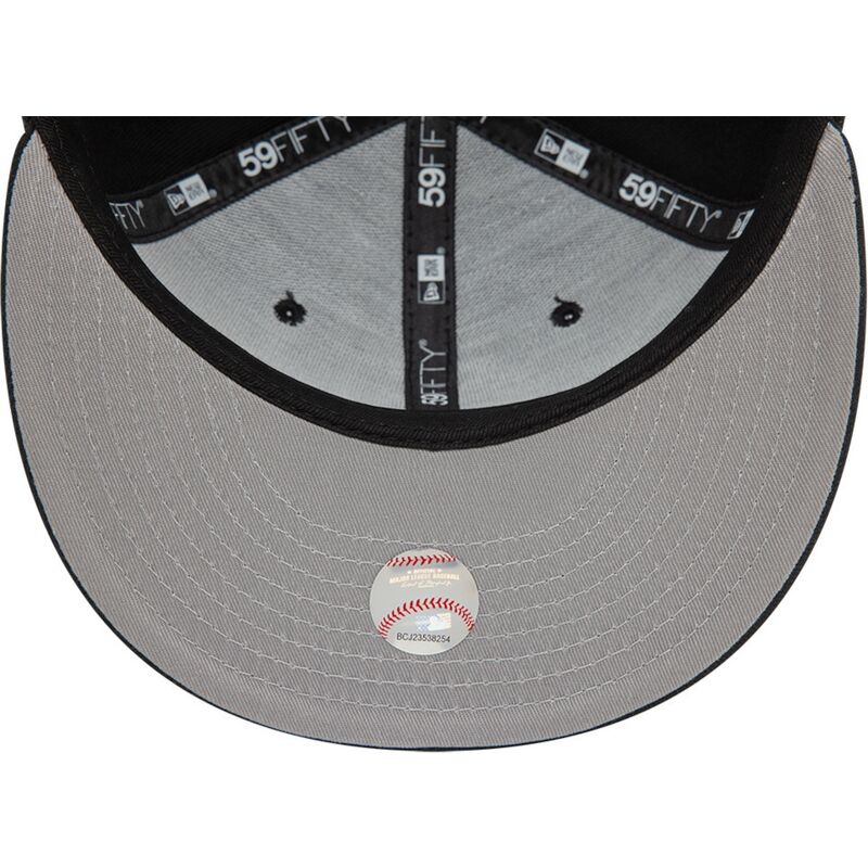 casquette-plate-noire-ajustee-59fifty-heart-icon-chicago-white-sox-mlb-new-era