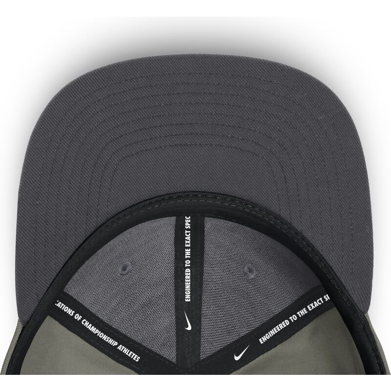 epci-plata-verzior-snapback-dri-fit-pro-structured-square-bill-de-new-york-yankees-mlb-de-nike