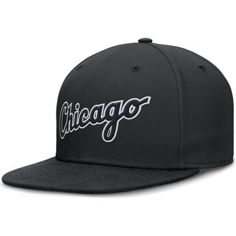 Nike Flat Brim Dri-Fit True Structured Round Bill Chicago White Sox MLB Black Fitted Cap