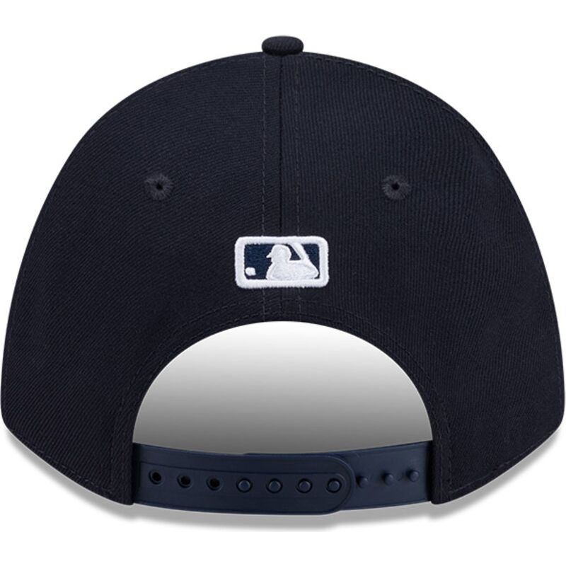 epci-curbata-bleumarin-snapback-9forty-m-crown-hall-of-fame-de-new-york-yankees-mlb-de-new-era epci-curbata-bleumarin-snapback-9forty-m-crown-hall-of-fame-de-new-york-yankees-mlb-de-new-era