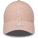 epci-curbata-roz-snapback-rosa-9forty-m-crown-winter-borg-de-new-york-yankees-mlb-de-new-era
