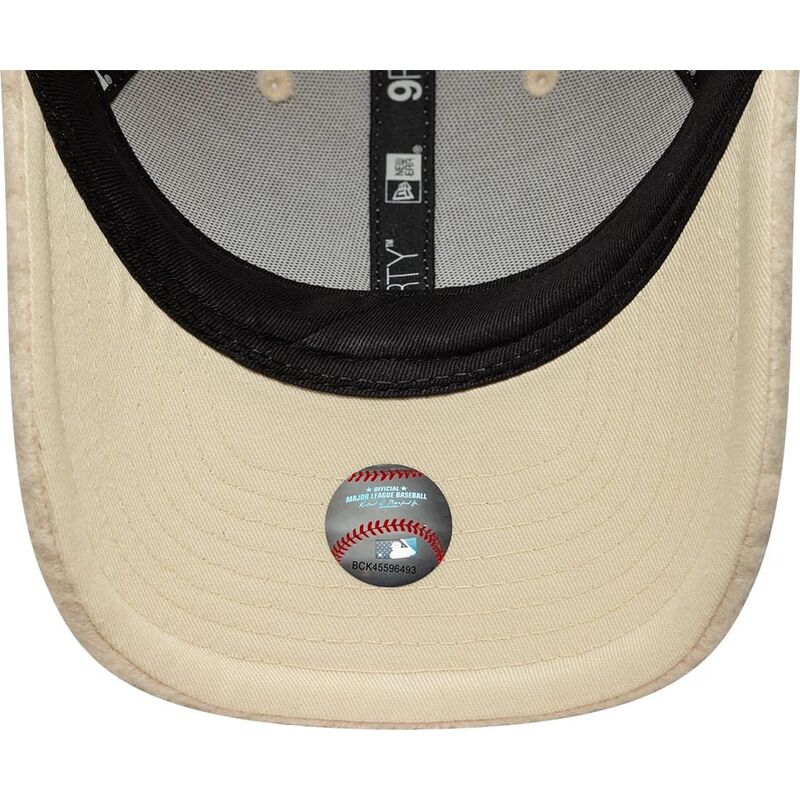 epci-curbata-bej-snapback-9forty-m-crown-winter-borg-de-los-angeles-dodgers-mlb-de-new-era epci-curbata-bej-snapback-9forty-m-crown-winter-borg-de-los-angeles-dodgers-mlb-de-new-era