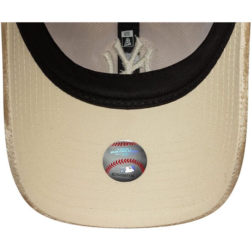 epci-curbata-bej-reglabila-9twenty-velour-de-new-york-yankees-mlb-de-new-era
