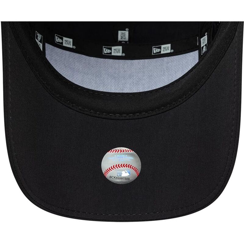 epci-curbata-negru-snapback-runner-tech-midi-de-new-york-yankees-mlb-de-new-era