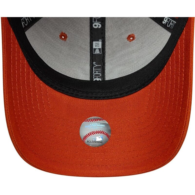 epci-curbata-portocaliu-snapback-9forty-m-crown-de-new-york-yankees-mlb-de-new-era epci-curbata-portocaliu-snapback-9forty-m-crown-de-new-york-yankees-mlb-de-new-era