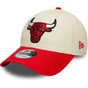 epci-curbata-bej-reglabila-9forty-colour-block-de-chicago-bulls-nba-de-new-era