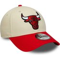 epci-curbata-bej-reglabila-9forty-colour-block-de-chicago-bulls-nba-de-new-era