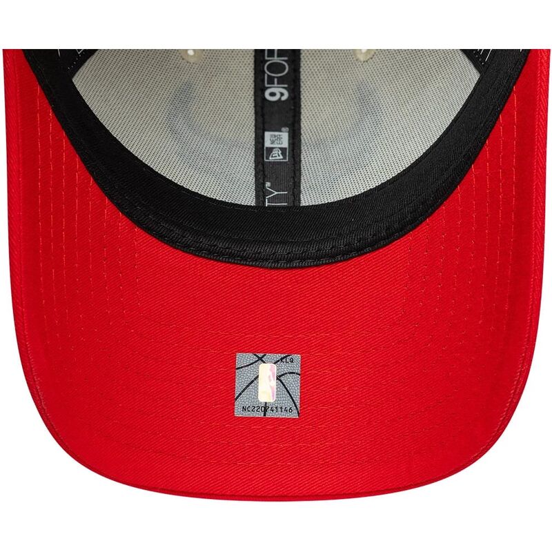 epci-curbata-bej-reglabila-9forty-colour-block-de-chicago-bulls-nba-de-new-era