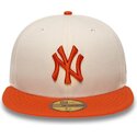 epci-plata-bej-fitted-59fifty-league-essential-de-new-york-yankees-mlb-de-new-era