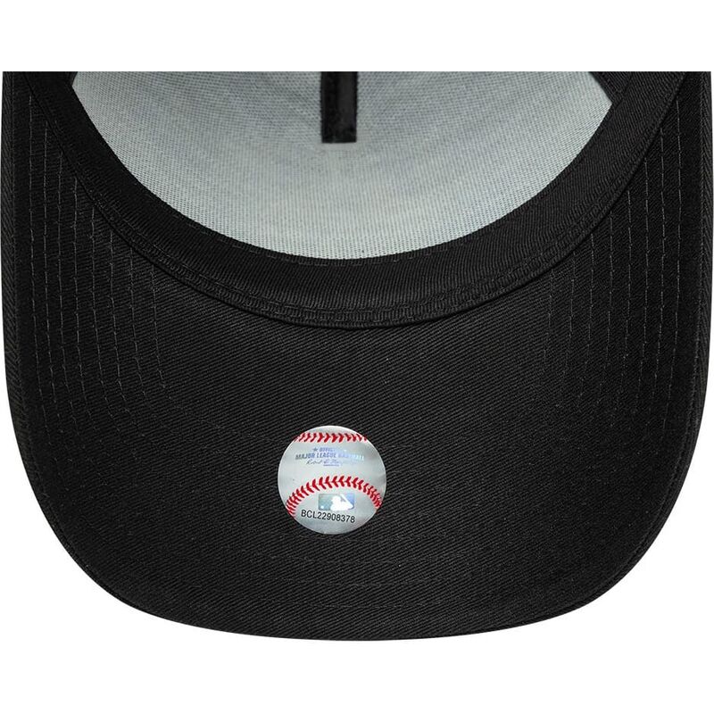 epci-curbata-negru-snapback-dorado-e-frame-metallic-outline-de-new-york-yankees-mlb-de-new-era