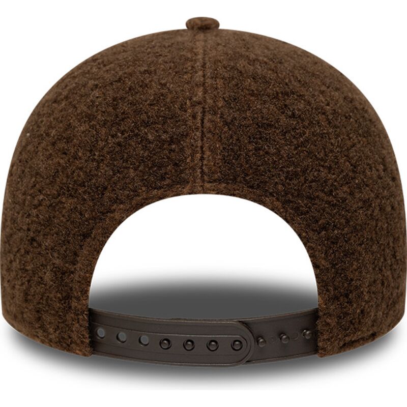 epci-curbata-maro-snapback-9forty-winter-borg-de-new-york-yankees-mlb-de-new-era