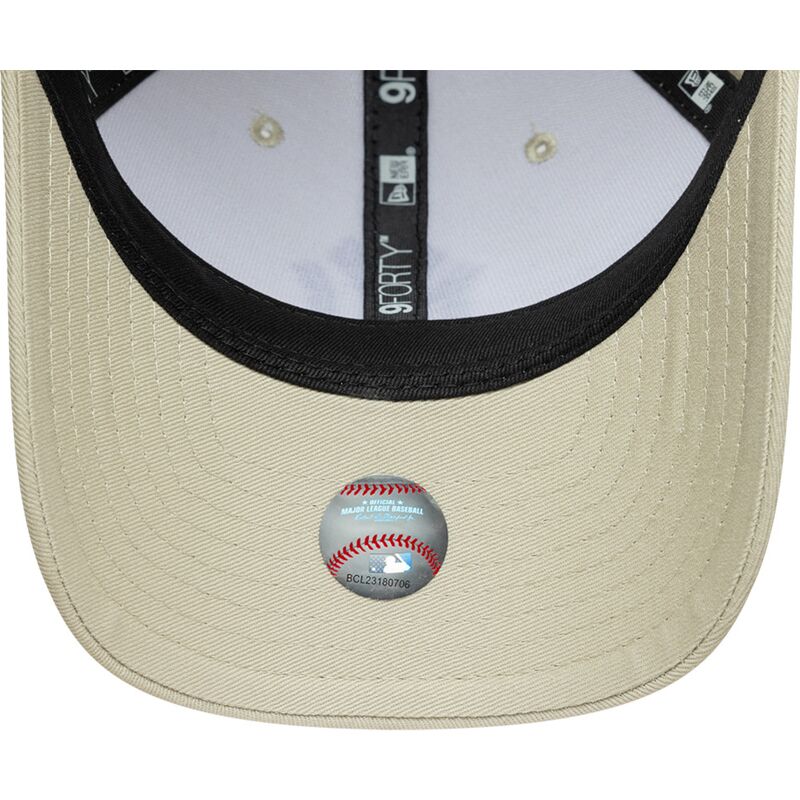 epci-curbata-bej-snapback-9forty-m-crown-de-new-york-yankees-mlb-de-new-era