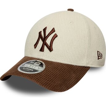 Șepci curbată maro reglabilă 9FORTY M-Crown Cord de New York Yankees MLB de New Era