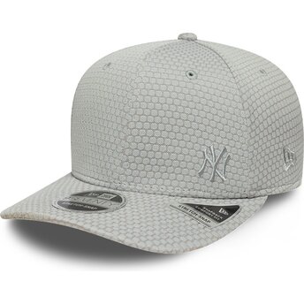 Șepci curbată gri snapback 9SEVENTY Stretch Snap Mesh Flawless de New York Yankees MLB de New Era