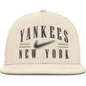 epci-plata-bej-fitted-dri-fit-true-structured-aero-bill-de-new-york-yankees-mlb-de-nike