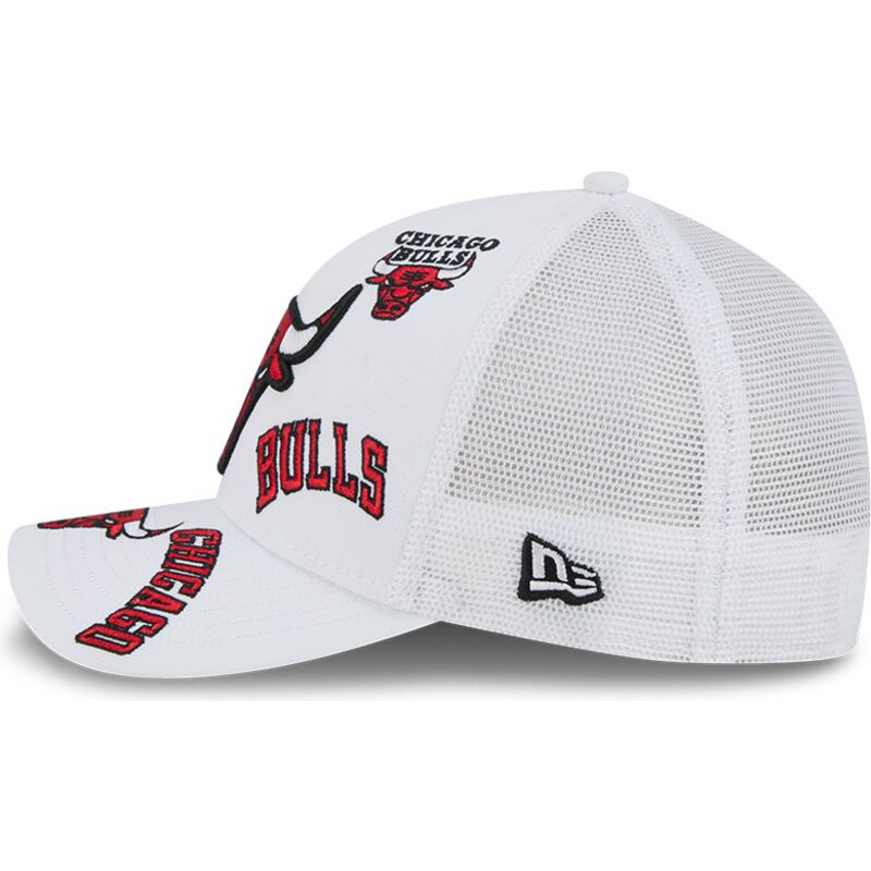 epci-curbata-alb-snapback-9forty-m-crown-a-frame-all-over-de-chicago-bulls-nba-de-new-era