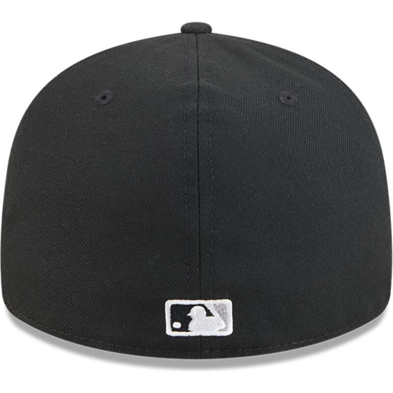 epci-curbata-negru-fitted-59fifty-pin-na-lifestyle-f1-de-chicago-white-sox-mlb-de-new-era