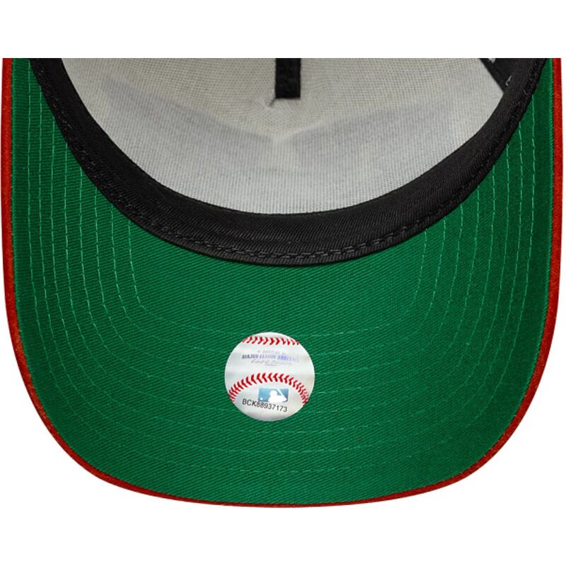epci-curbata-bej-snapback-e-frame-wordmark-suede-de-new-york-yankees-mlb-de-new-era epci-curbata-bej-snapback-e-frame-wordmark-suede-de-new-york-yankees-mlb-de-new-era