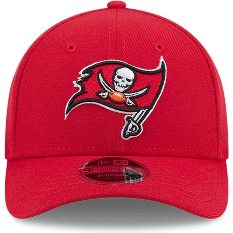 epci-curbata-maro-snapback-9forty-m-crown-team-de-tampa-bay-buccaneers-nfl-de-new-era