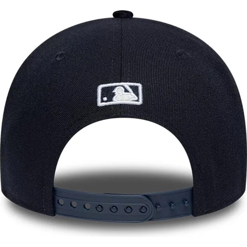 epci-curbata-bleumarin-snapback-9forty-m-crown-cord-visor-de-new-york-yankees-mlb-de-new-era epci-curbata-bleumarin-snapback-9forty-m-crown-cord-visor-de-new-york-yankees-mlb-de-new-era