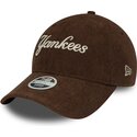 epci-curbata-maro-reglabila-9twenty-cord-script-de-new-york-yankees-mlb-de-new-era