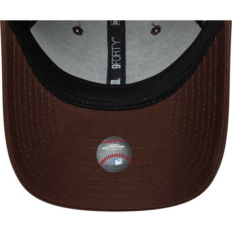 epci-curbata-maro-reglabila-9forty-league-essential-de-new-york-yankees-mlb-de-new-era