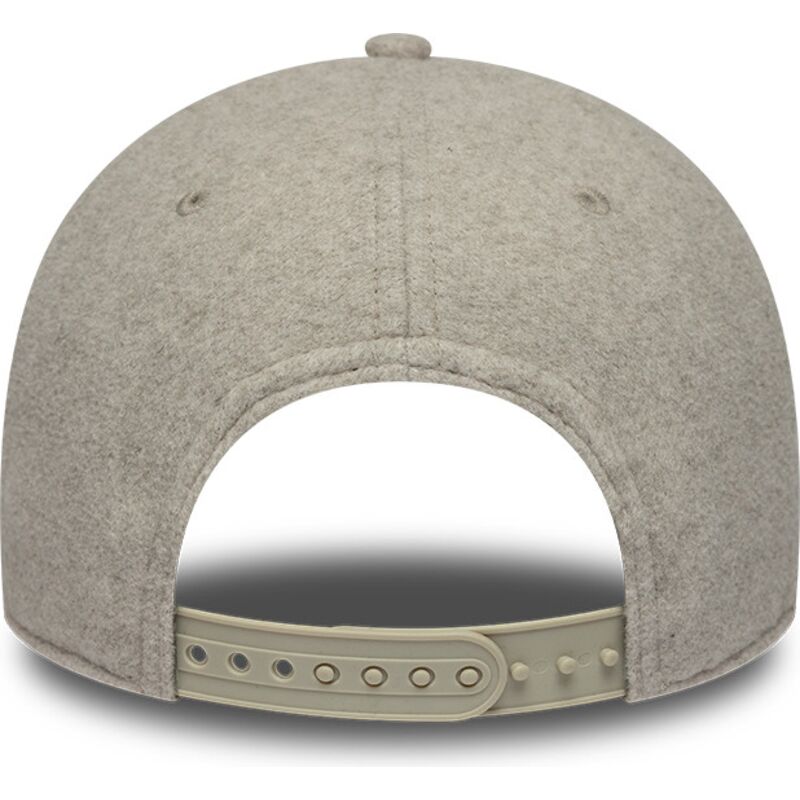 epci-curbata-bej-snapback-9forty-winter-de-los-angeles-dodgers-mlb-de-new-era