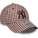 epci-curbata-rou-reglabila-9forty-m-crown-houndstooth-de-new-york-yankees-mlb-de-new-era