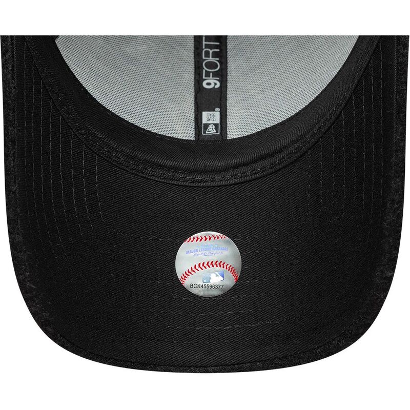 epci-curbata-negru-snapback-9forty-winter-borg-de-new-york-yankees-mlb-de-new-era