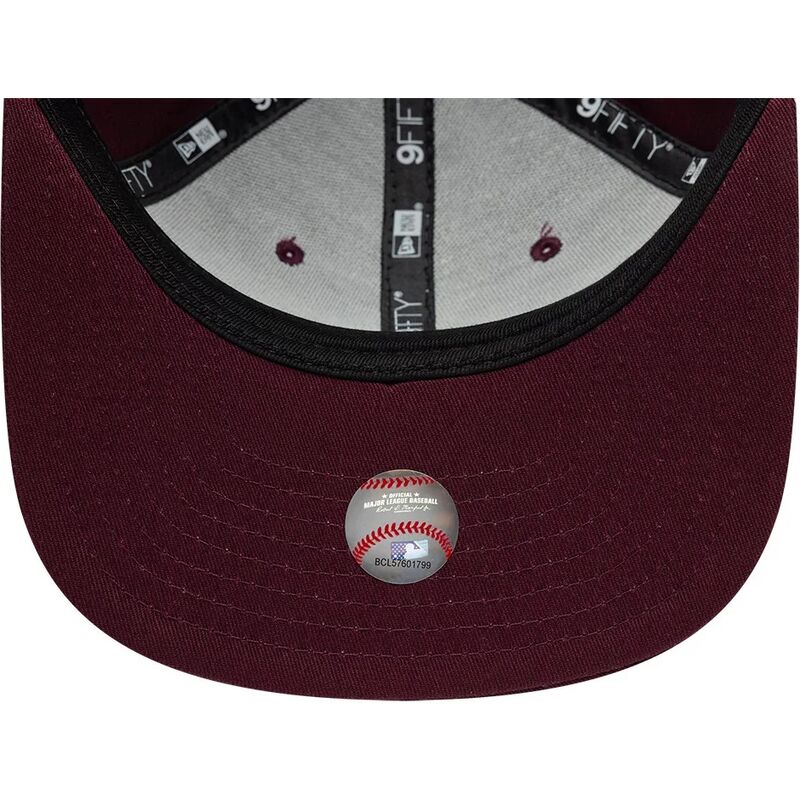 epci-plata-rou-snapback-9fifty-original-fit-league-essential-de-new-york-yankees-mlb-de-new-era