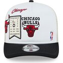 epci-curbata-alb-snapback-hardwood-classics-9fifty-a-frame-precurved-de-chicago-bulls-nba-de-new-era