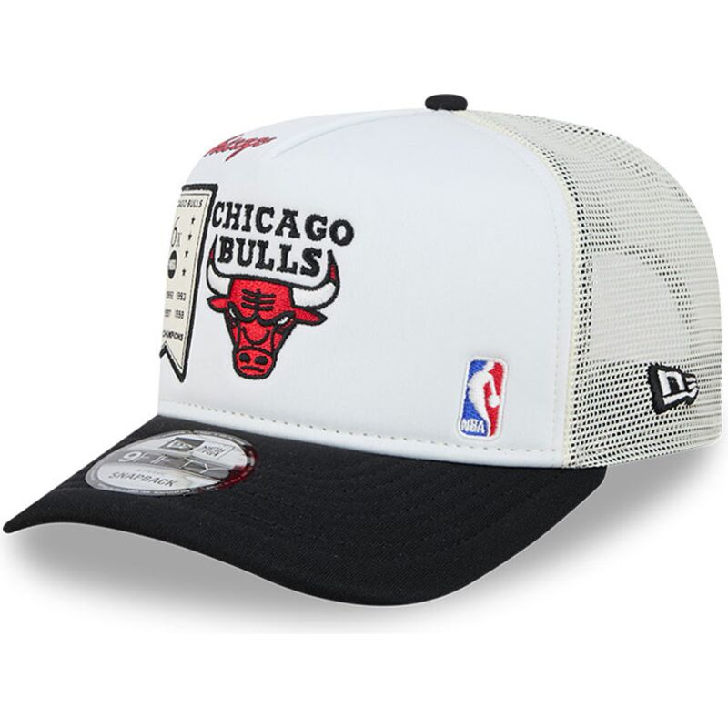 epci-curbata-alb-snapback-hardwood-classics-9fifty-a-frame-precurved-de-chicago-bulls-nba-de-new-era
