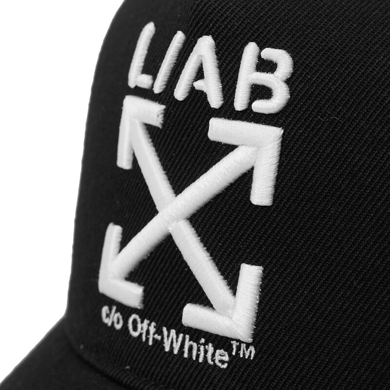 epci-curbata-negru-snapback-clamp-arrows-de-l-ab-c-o-off-white