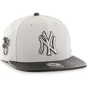 epci-plata-gri-snapback-lateral-de-new-york-yankees-mlb-de-47-brand