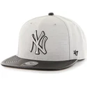 epci-plata-gri-snapback-lateral-de-new-york-yankees-mlb-de-47-brand